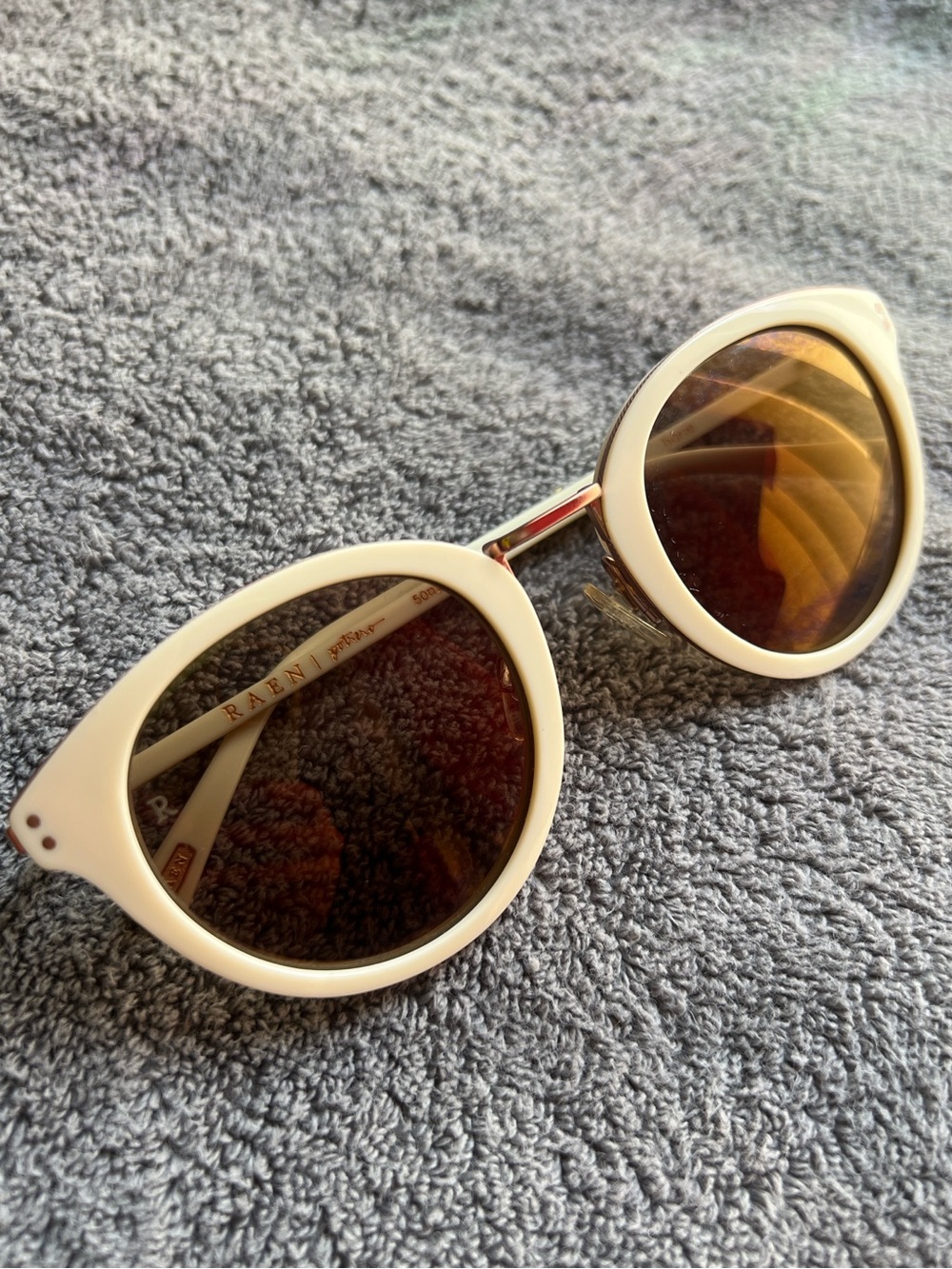Raen Optics Potrero Sunglasses in Bone